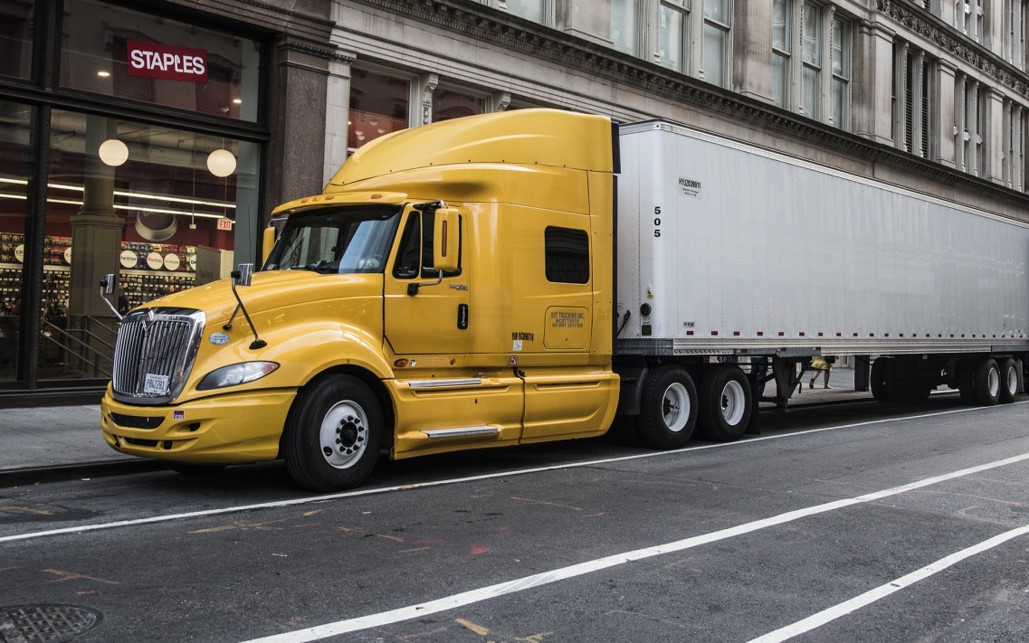 gallery/truck-856345_1920